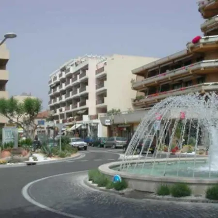 Apartamento T2 + Au Lavandou, Proche Plage, Climatisation, Parking Privé - Fr-1-803-19 Le Lavandou