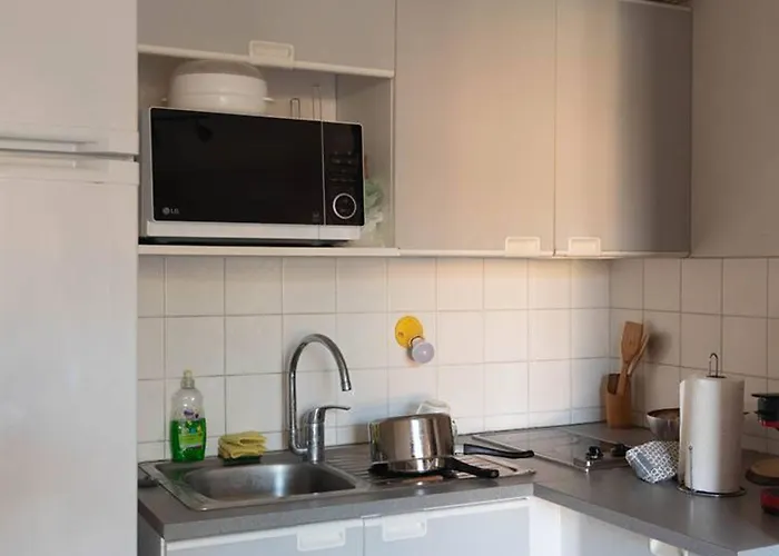 Lägenhet Location T2 + Avec Parking, Centre, Proche - Fr-1-803-19